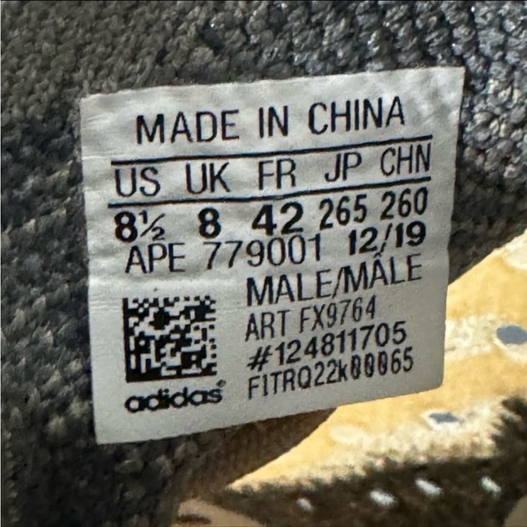 Adidas Yeezy Boost 380 - Picture 7 of 7